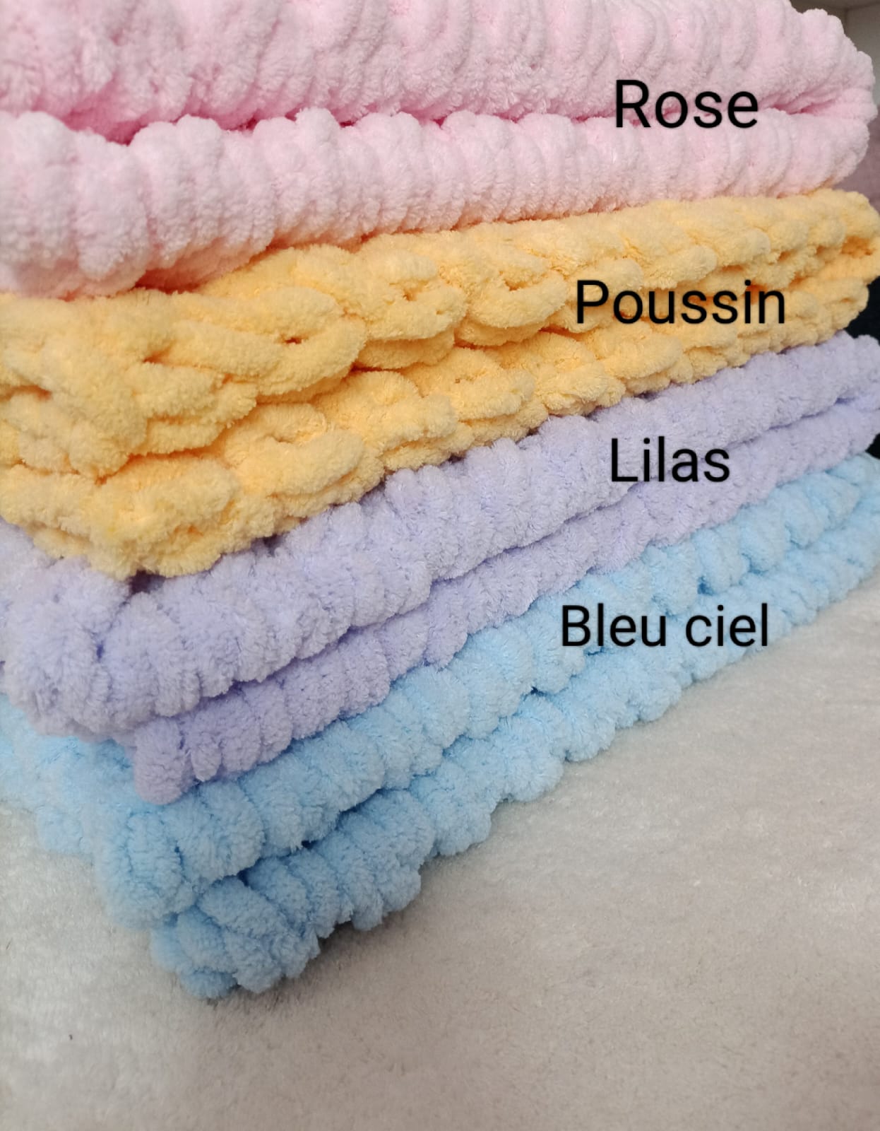 Couvertures nuage croisés