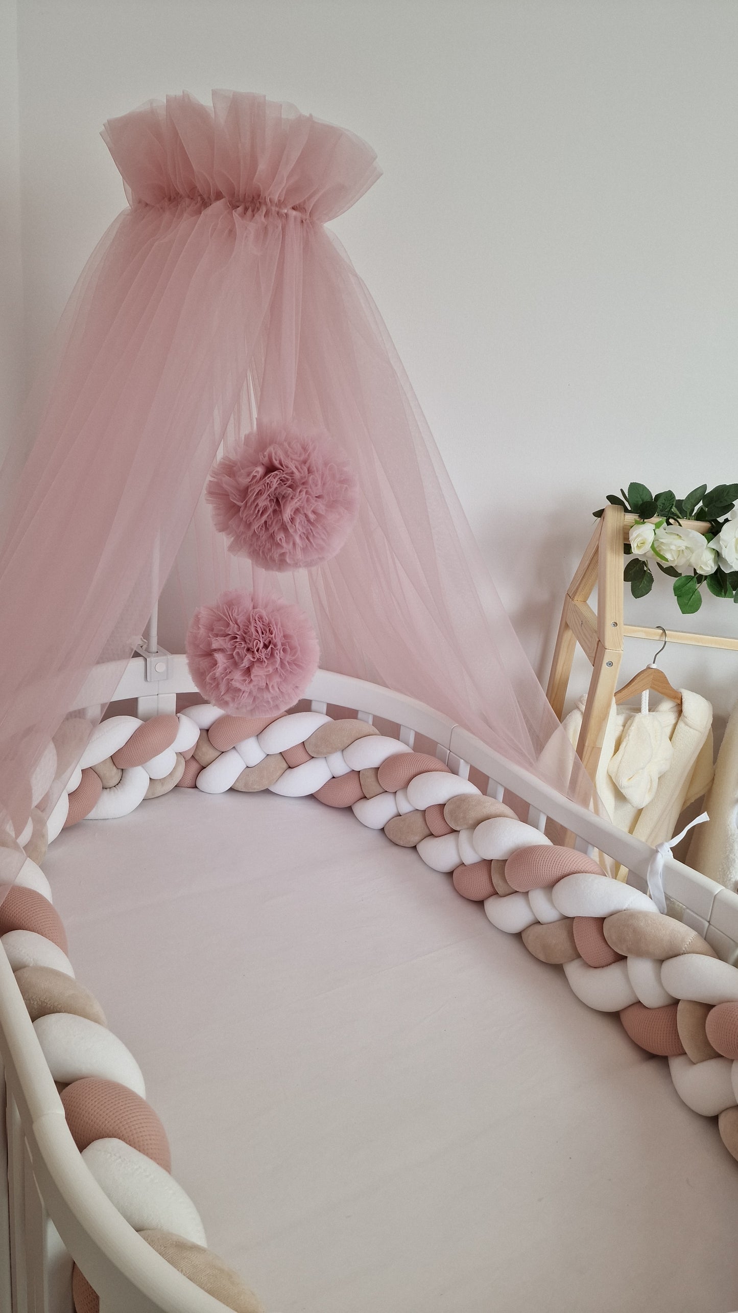Ciel de lit vieux rose
