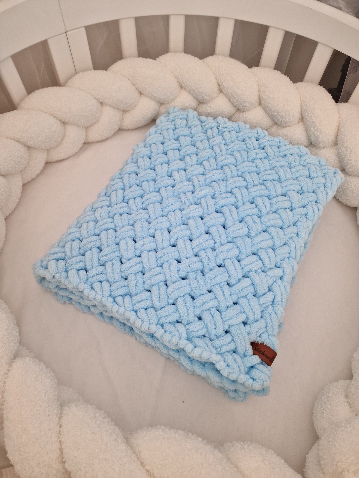 Modèle croisé bleu bébé - En stock