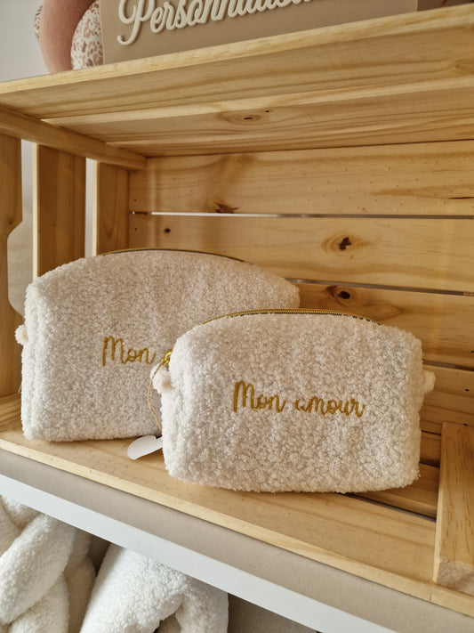 Ensemble trousses de toilette